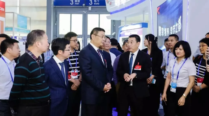 廣州超高清顯示產業展團亮相高交會，集聚尖端科技打造視聽盛宴